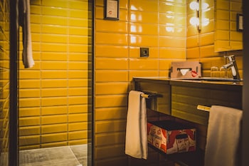 henri hotel dusseldorf downtown