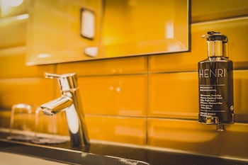 henri hotel dusseldorf downtown