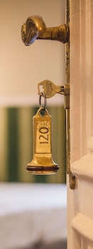 henri hotel dusseldorf downtown