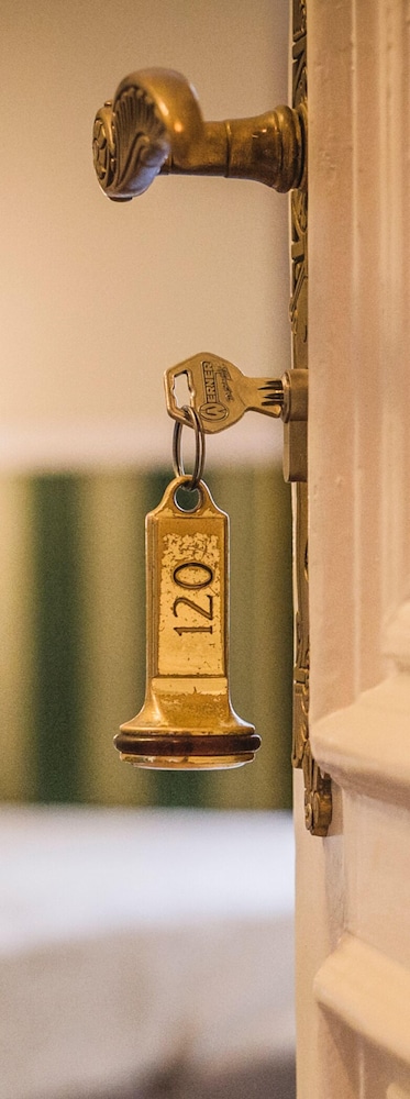 henri hotel dusseldorf downtown