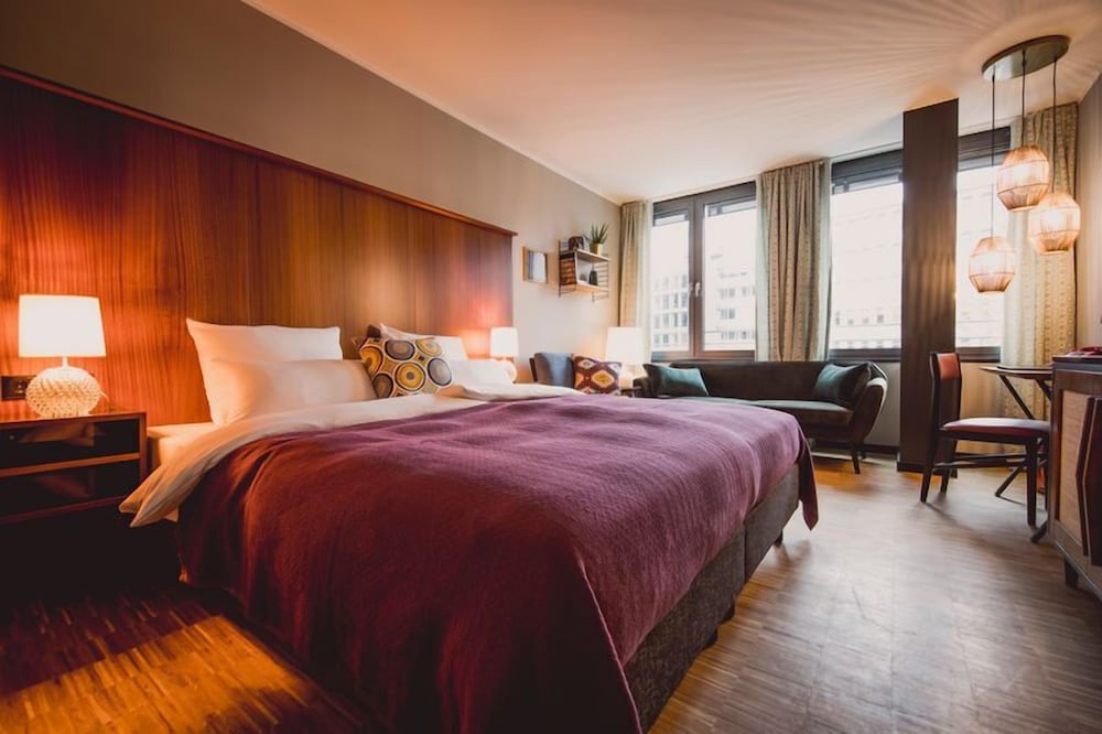 henri hotel dusseldorf downtown