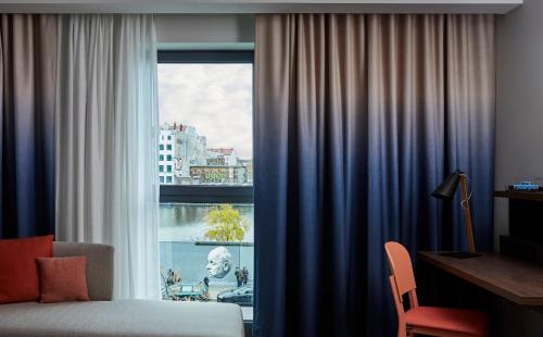 hotel indigo berlin east side gallery an ihg hotel