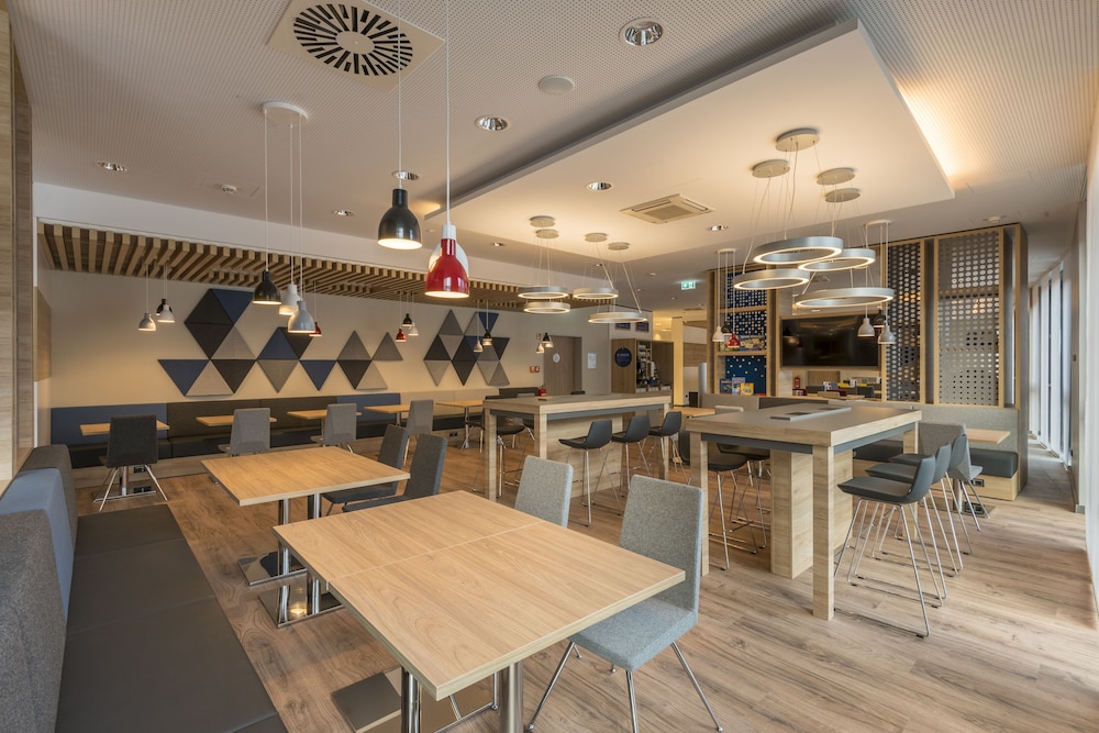 holiday inn express wuppertal hauptbahnhof an ihg hotel