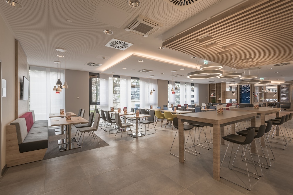 holiday inn express wuppertal hauptbahnhof an ihg hotel