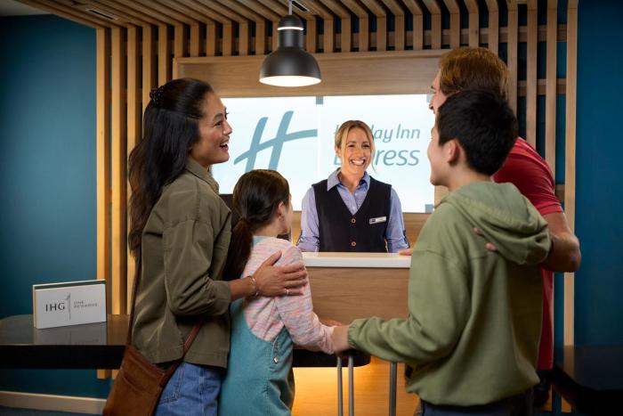 holiday inn express wuppertal hauptbahnhof an ihg hotel