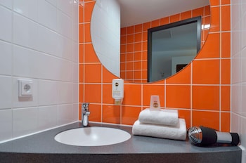 bandb hotel stuttgart zuffenhausen