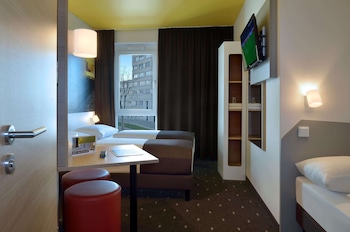 bandb hotel stuttgart zuffenhausen