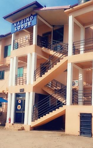 Nagino Lodge,Bawjiase>>Accra,3 star