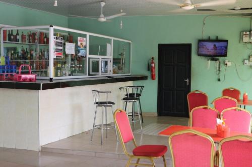 Nagino Lodge,Bawjiase>>Accra,3 star