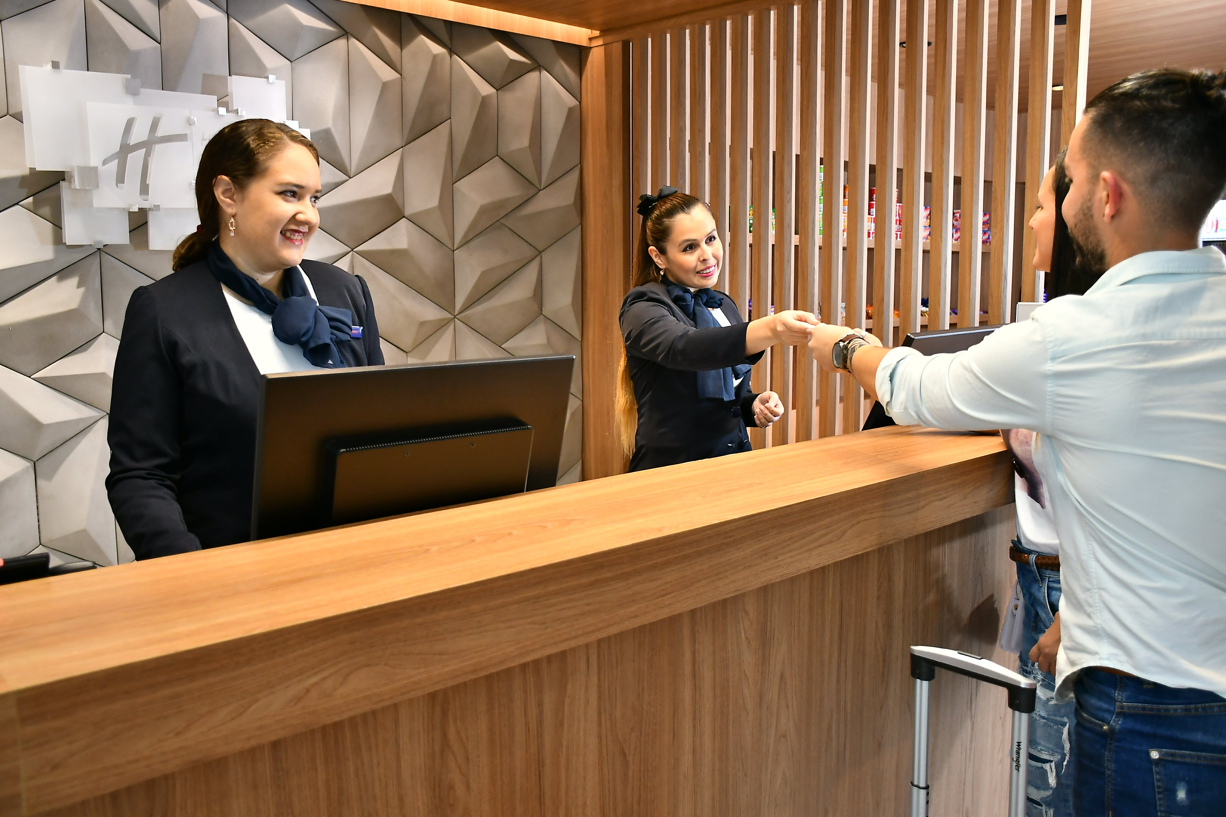 holiday inn express asuncion aviadores an ihg hotel