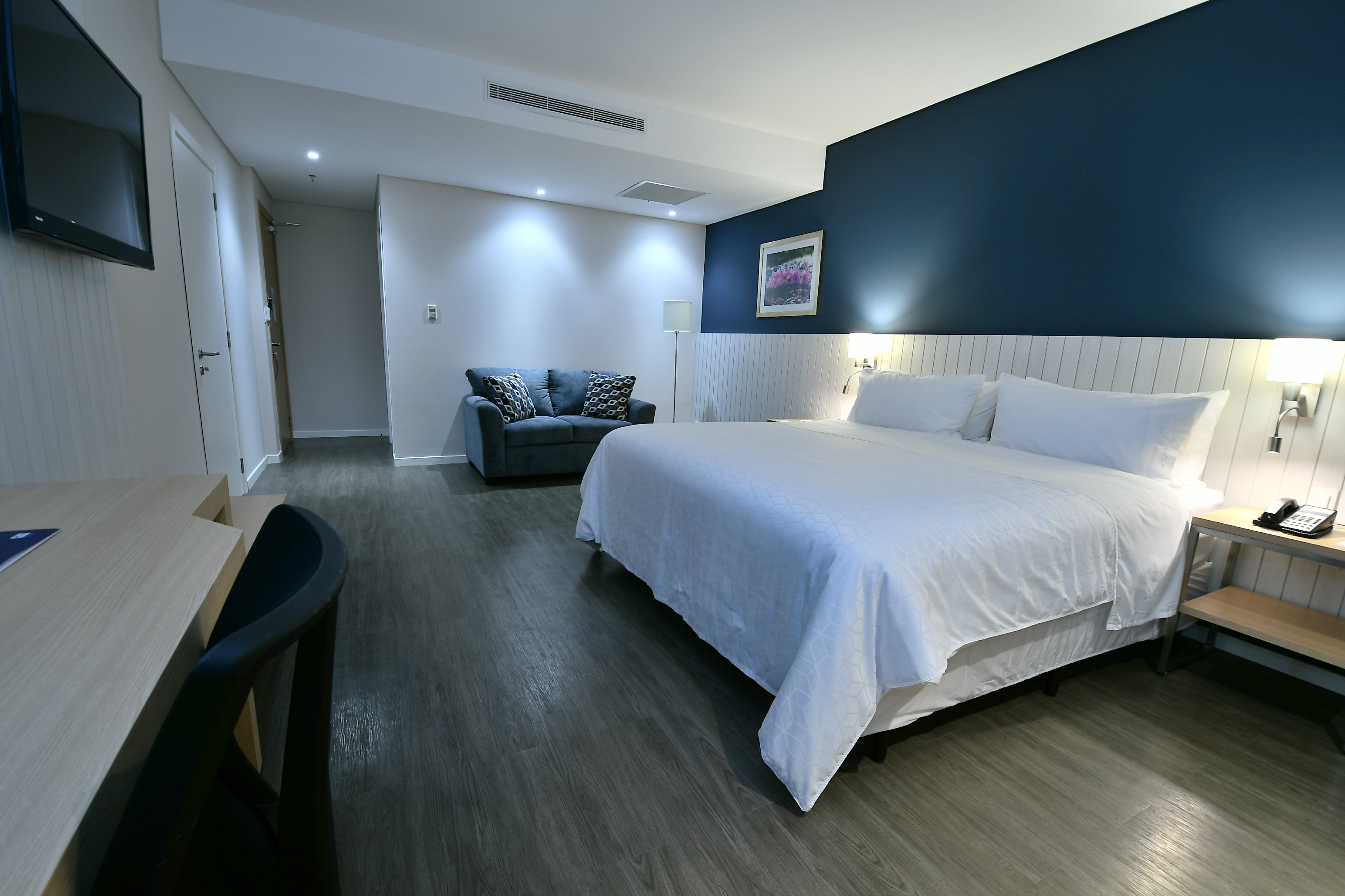 holiday inn express asuncion aviadores an ihg hotel