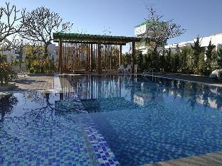 royal airstrip hotel