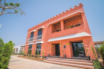 royal airstrip hotel