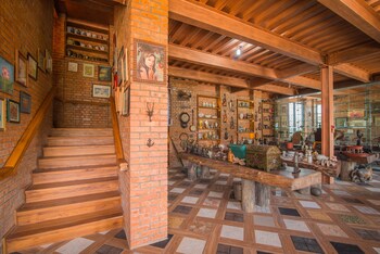 royal airstrip hotel