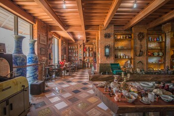 royal airstrip hotel