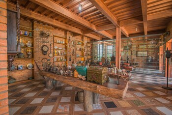 royal airstrip hotel