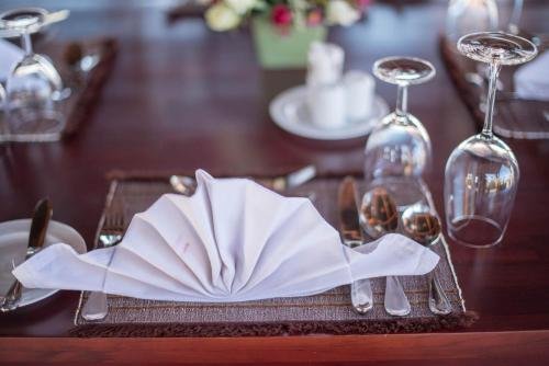 royal airstrip hotel