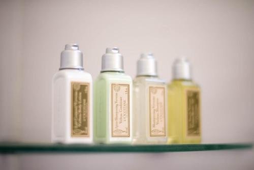 royal airstrip hotel