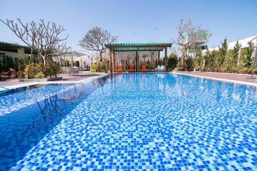 royal airstrip hotel