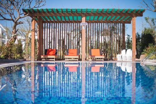 royal airstrip hotel