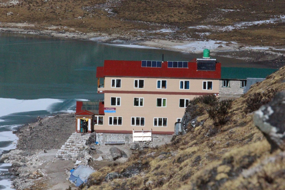 thanka inn gokyo