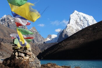 thanka inn gokyo