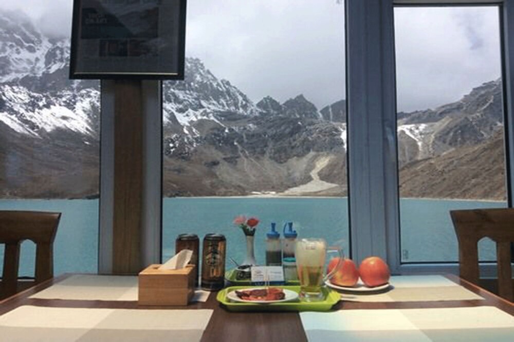 thanka inn gokyo