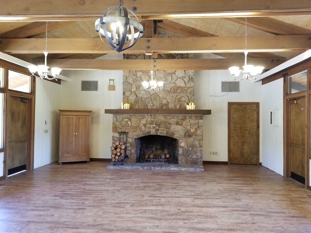 carmel valley lodge and resort