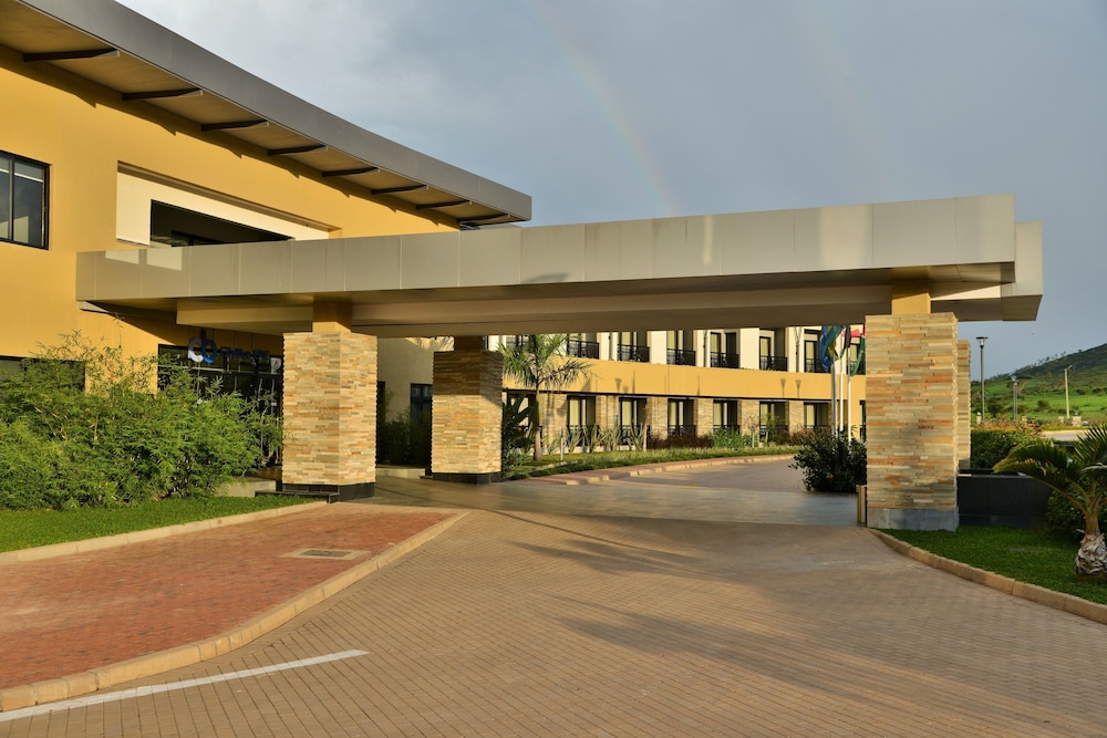 mantis epic hotel and suites