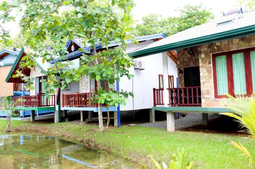 azzurra hikkaduwa villa