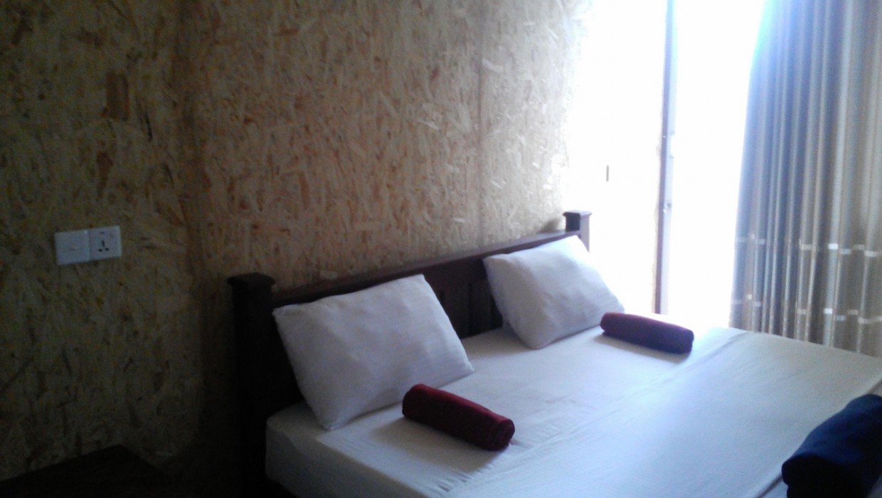 nature life guest inn ella sri lanka hostel