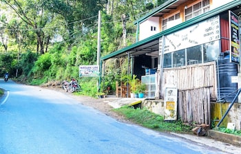 nature life guest inn ella sri lanka hostel