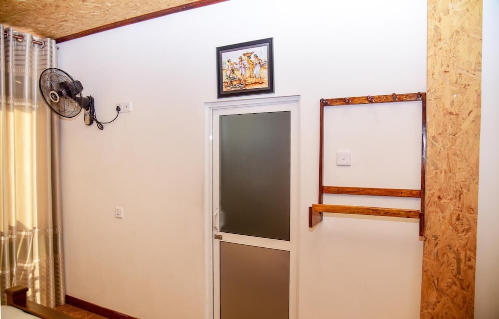 nature life guest inn ella sri lanka hostel