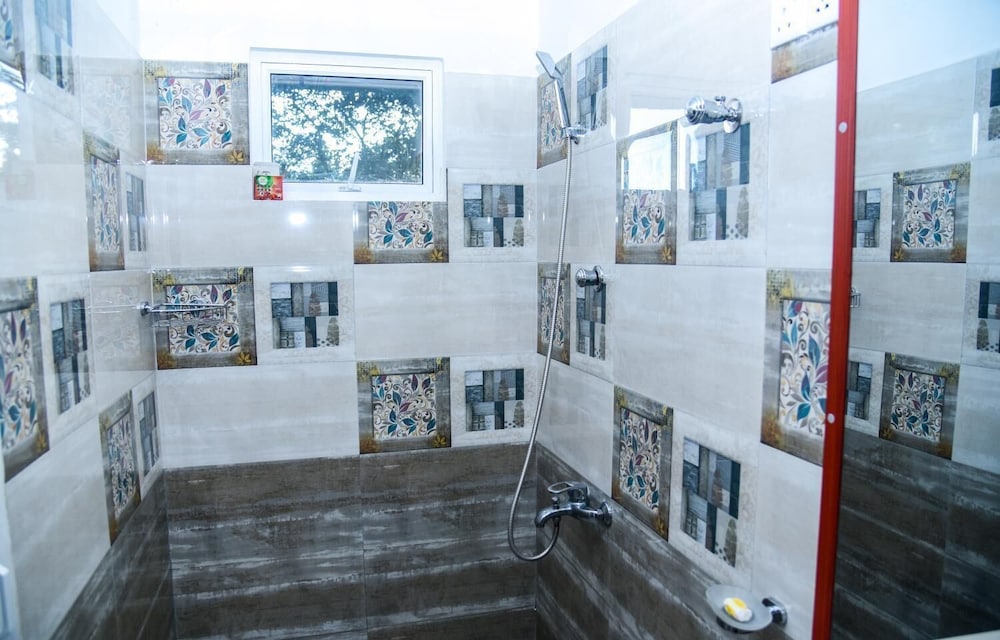 nature life guest inn ella sri lanka hostel