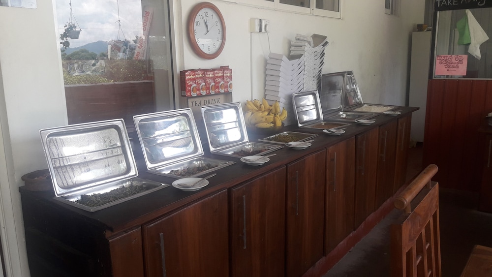 nature life guest inn ella sri lanka hostel