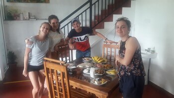 nature life guest inn ella sri lanka hostel