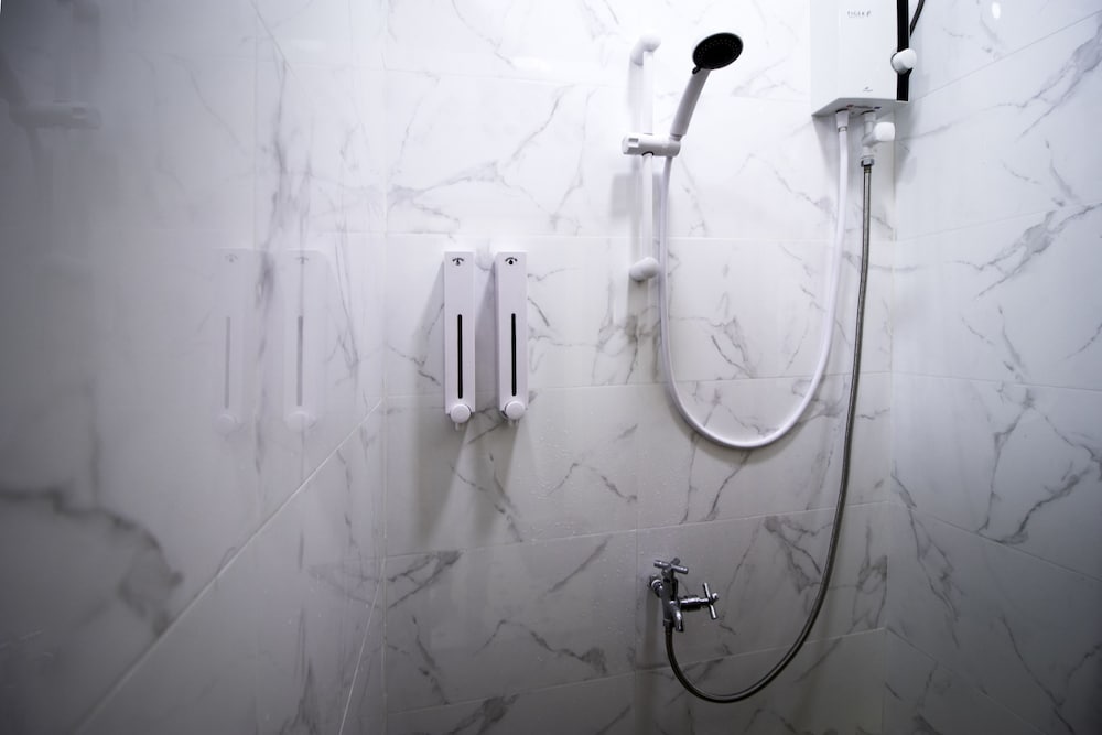 bond boutique capsule hotel at bugis hostel