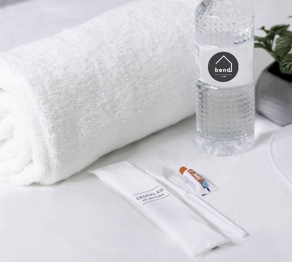 bond boutique capsule hotel at bugis hostel