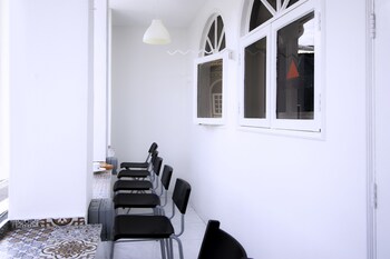 bond boutique capsule hotel at bugis hostel