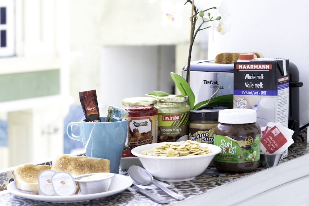 bond boutique capsule hotel at bugis hostel