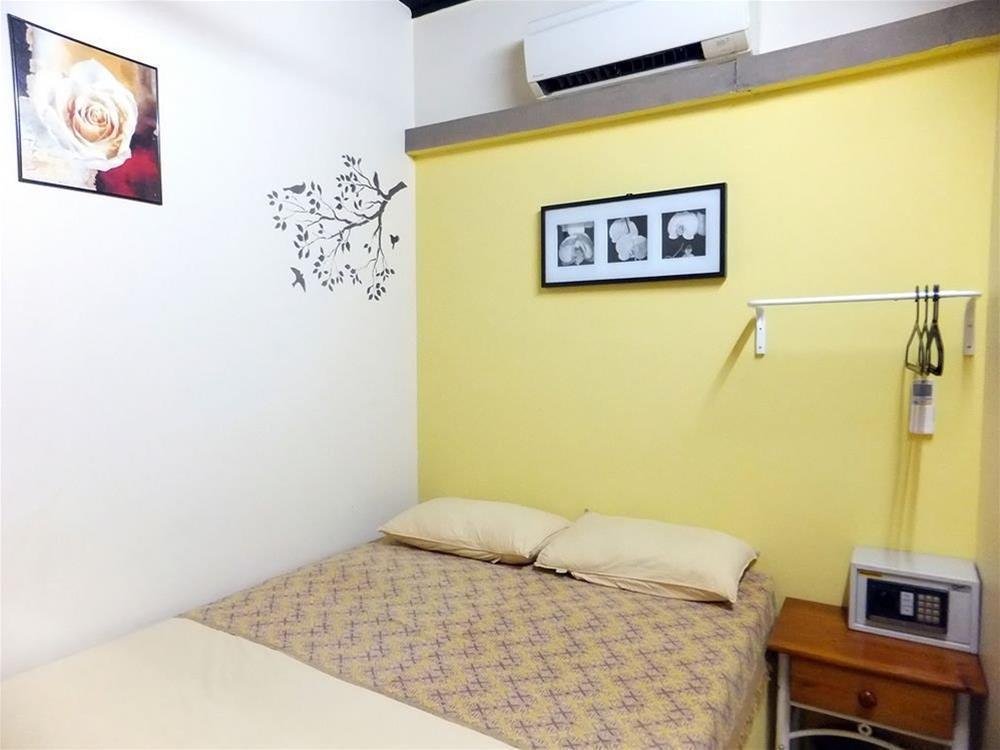bond boutique capsule hotel at bugis hostel