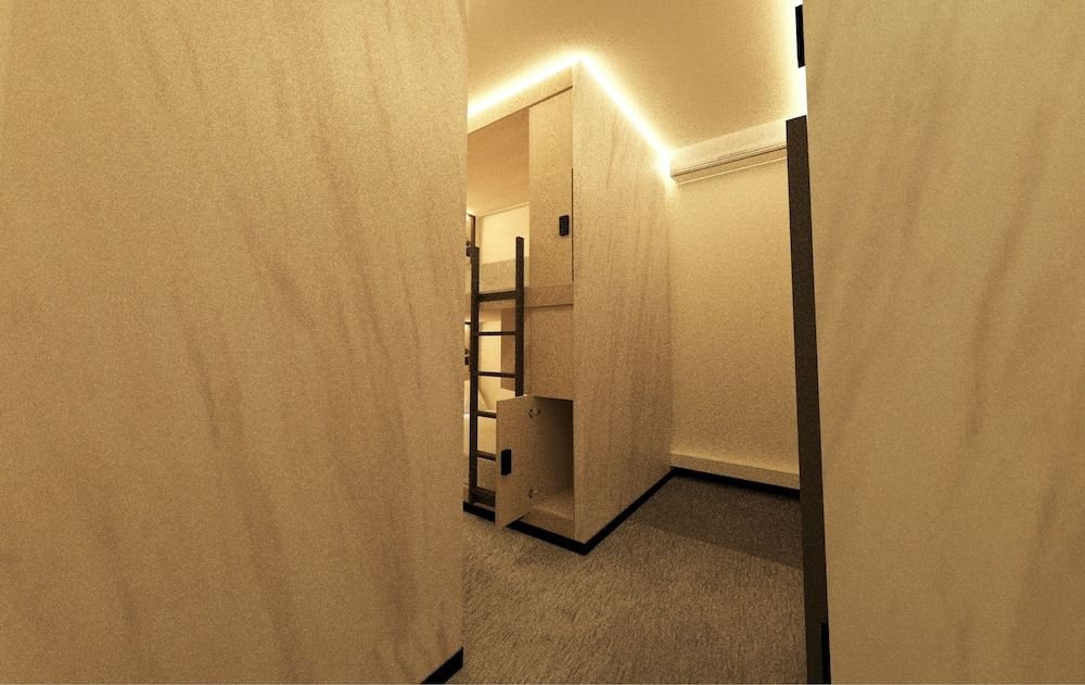 bond boutique capsule hotel at bugis hostel