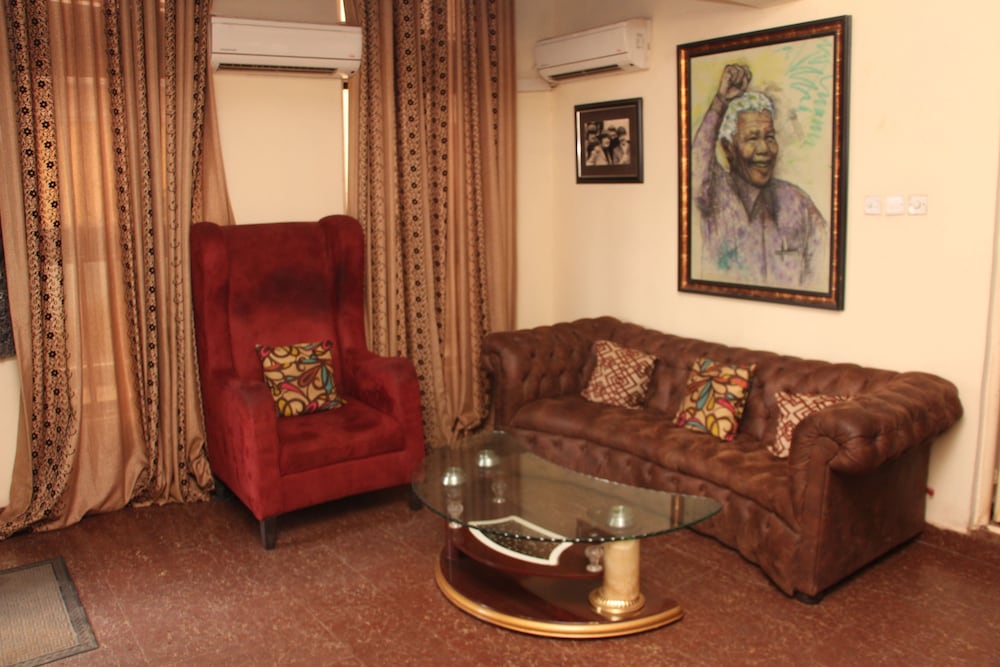 sapphire guest house