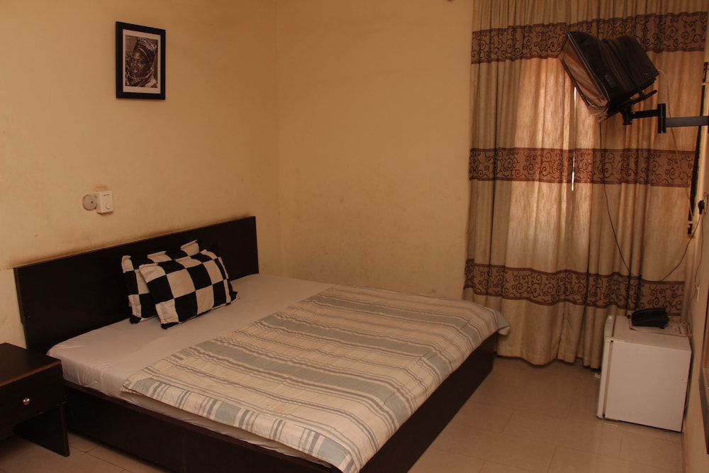 sapphire guest house