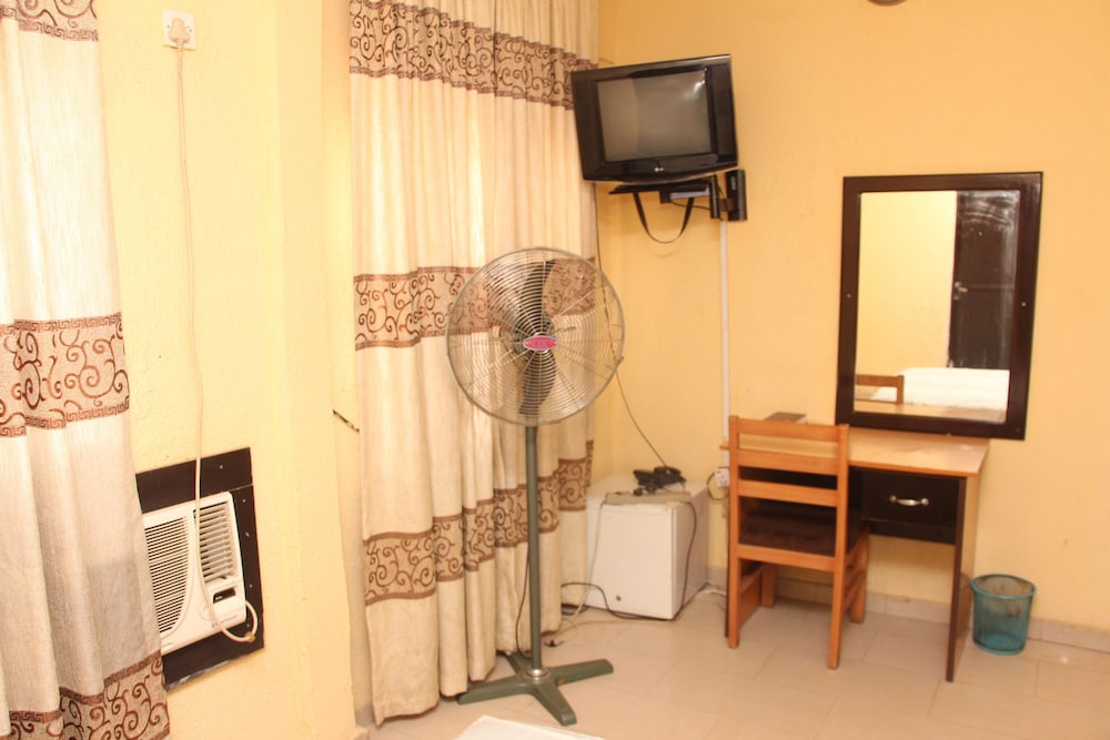sapphire guest house