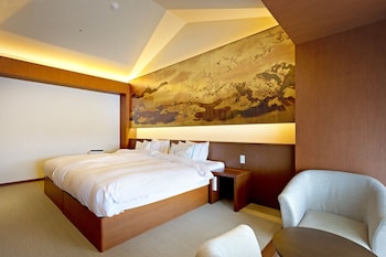 nesta resort kobe hotel the pavone