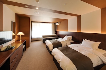 nesta resort kobe hotel the pavone