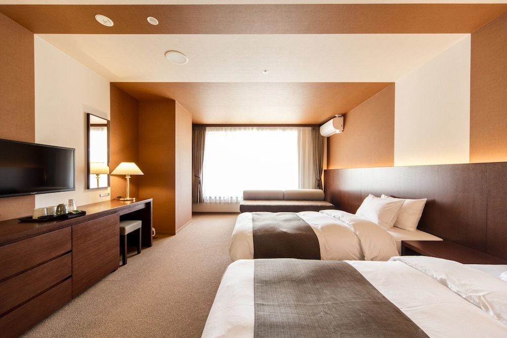 nesta resort kobe hotel the pavone