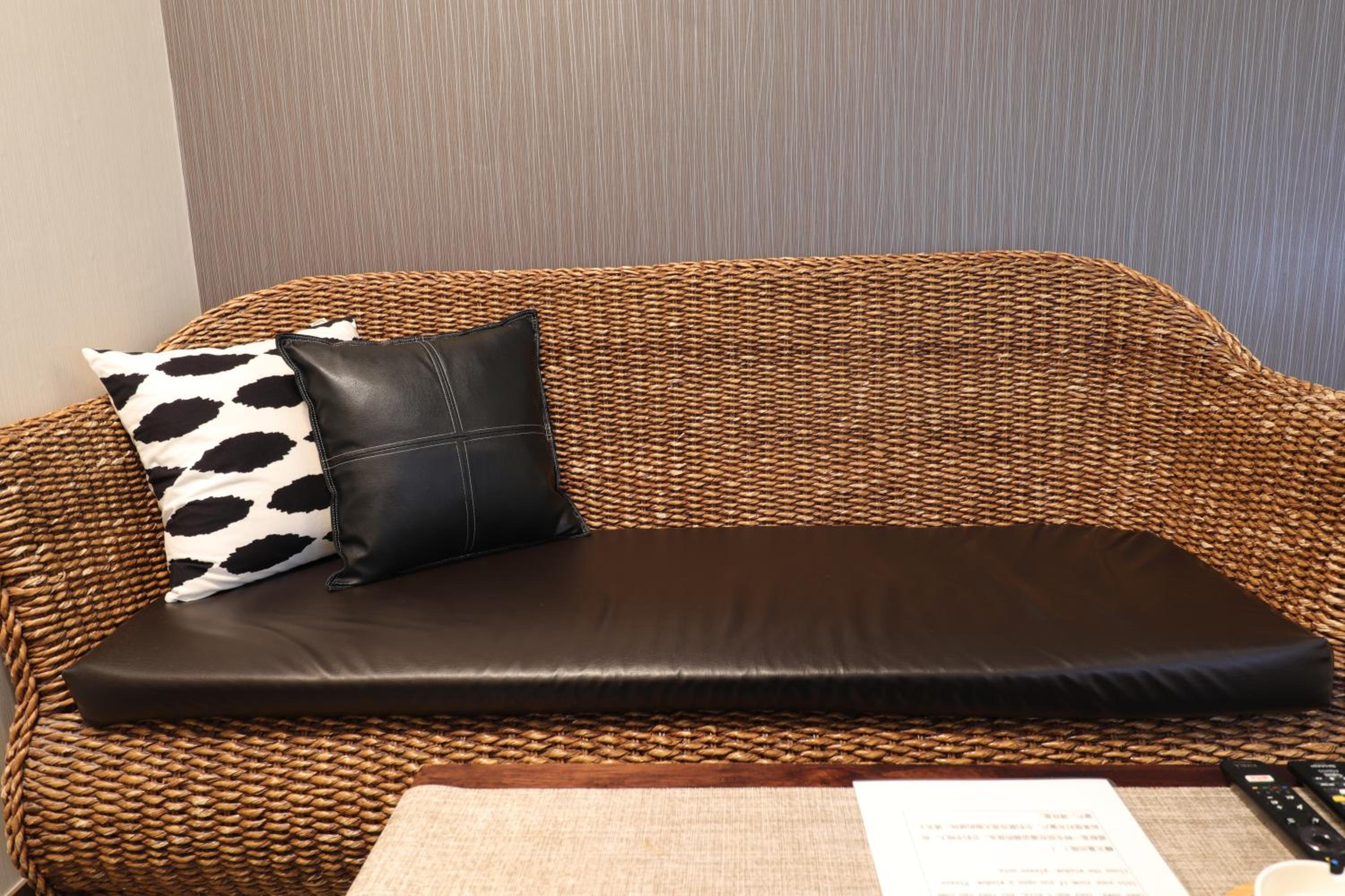 hotel la fontaine adults only