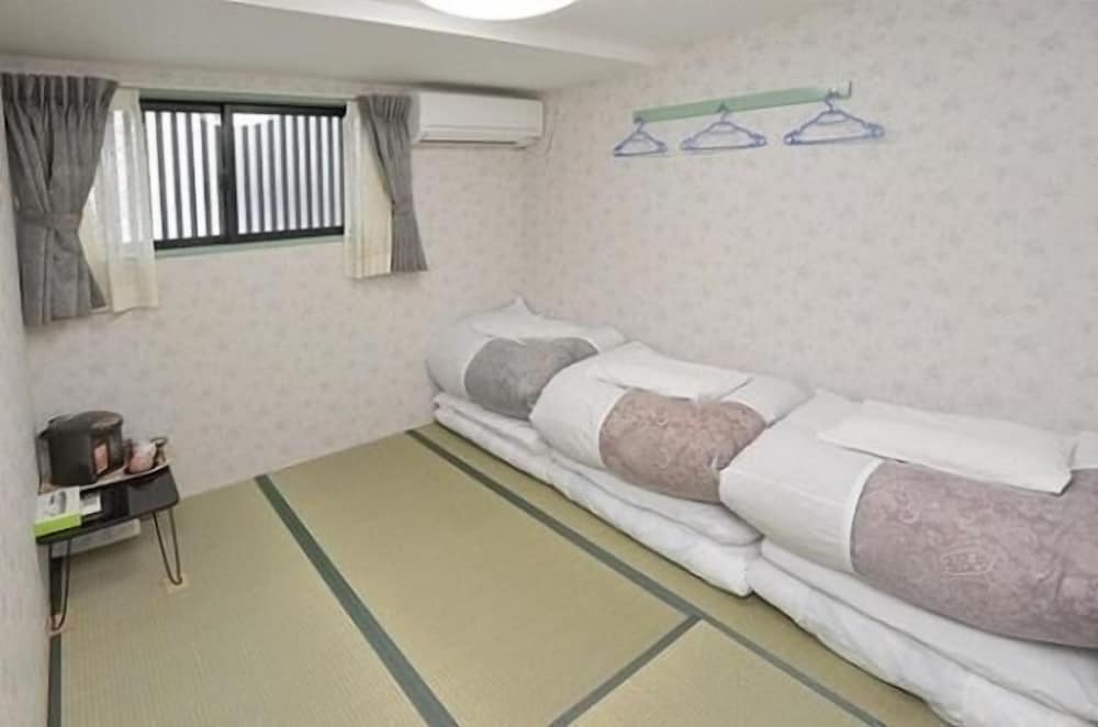 bj family inn